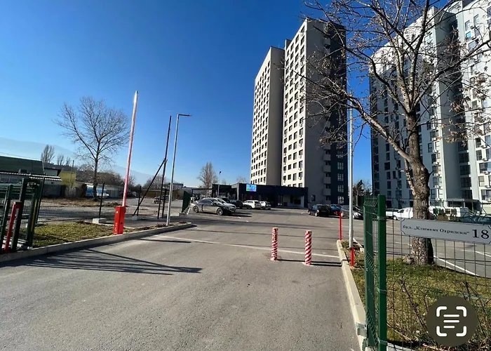 Mountain View Apartment 1 + Parking